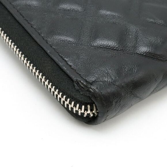Chanel Leather Diamond Stitch Zip Wallet